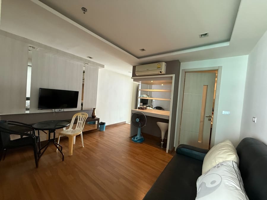 Wongamat Tower（旺角大厦）1居47㎡｜18楼｜海景｜直通海滩