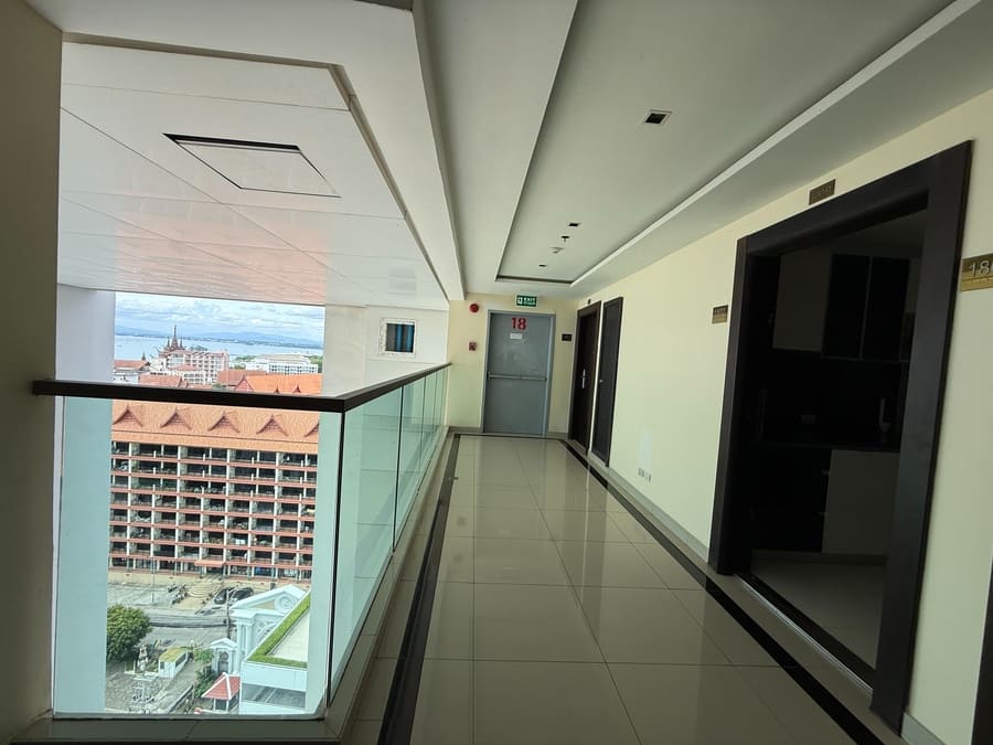 Wongamat Tower（旺角大厦）1居47㎡｜18楼｜海景｜直通海滩