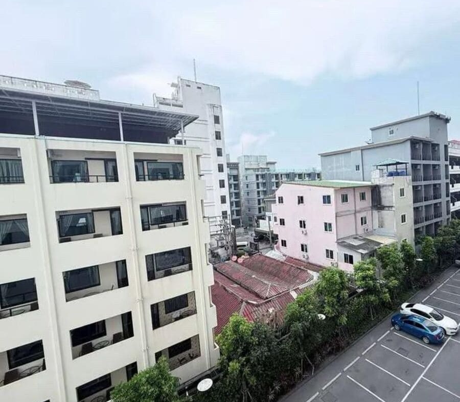 1BR Condo for Rent at The Base Central Pattaya | 30 sqm | Building B | 4th Floor | Near Central Festival Pattaya Beach