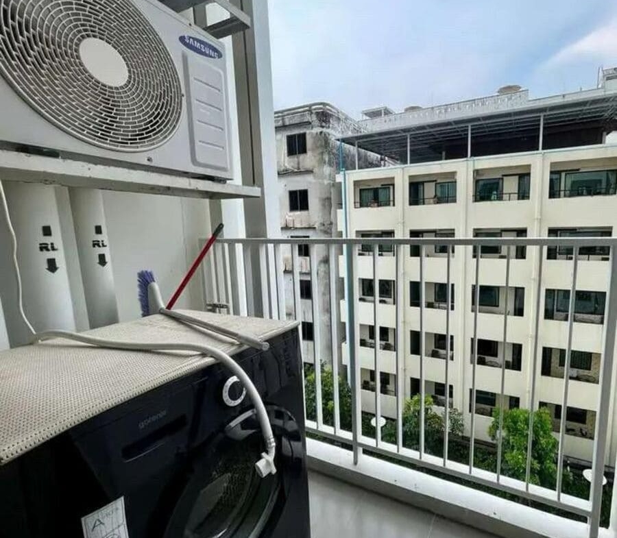1BR Condo for Rent at The Base Central Pattaya | 30 sqm | Building B | 4th Floor | Near Central Festival Pattaya Beach