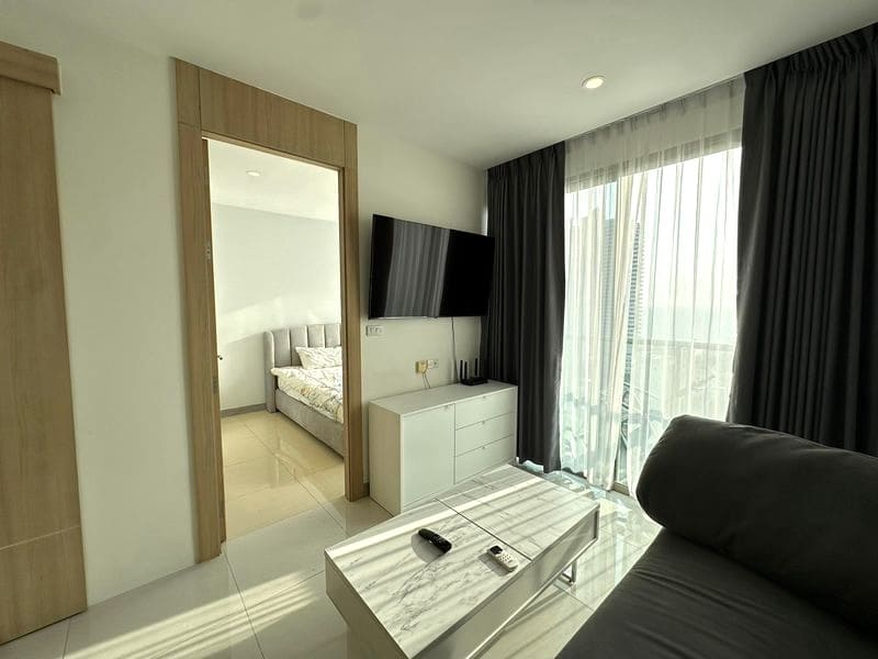 1BR Condo for Rent at The Riviera Jomtien, Pattaya | 35 sqm | 19th Floor | Sea View | Near Jomtien Beach   (19B06)