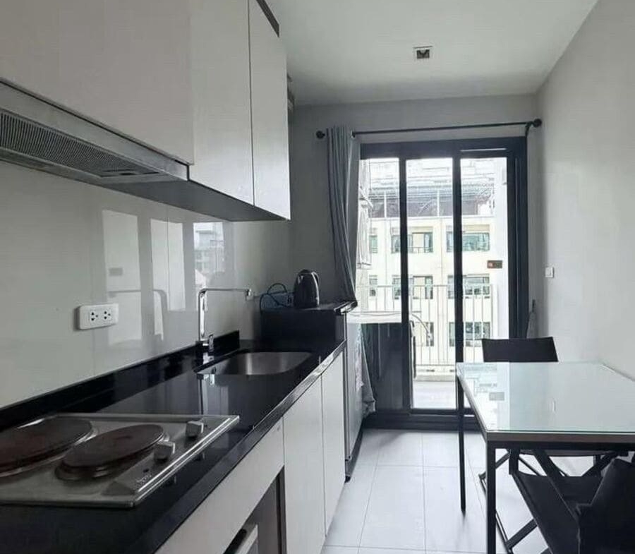 1BR Condo for Rent at The Base Central Pattaya | 30 sqm | Building B | 4th Floor | Near Central Festival Pattaya Beach