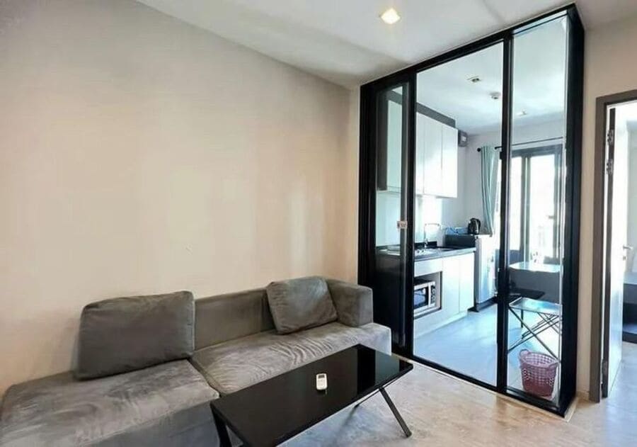 1BR Condo for Rent at The Base Central Pattaya | 30 sqm | Building B | 4th Floor | Near Central Festival Pattaya Beach