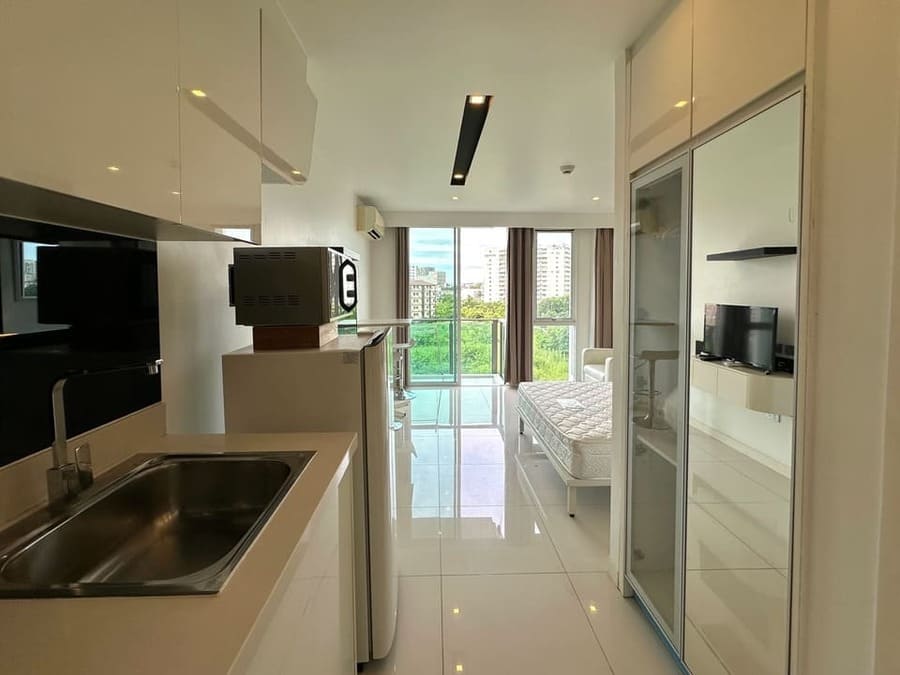 Studio Condo for Rent at City Center Residence (CCR), Pattaya | 25 sqm | 6th Floor | City View (A617)