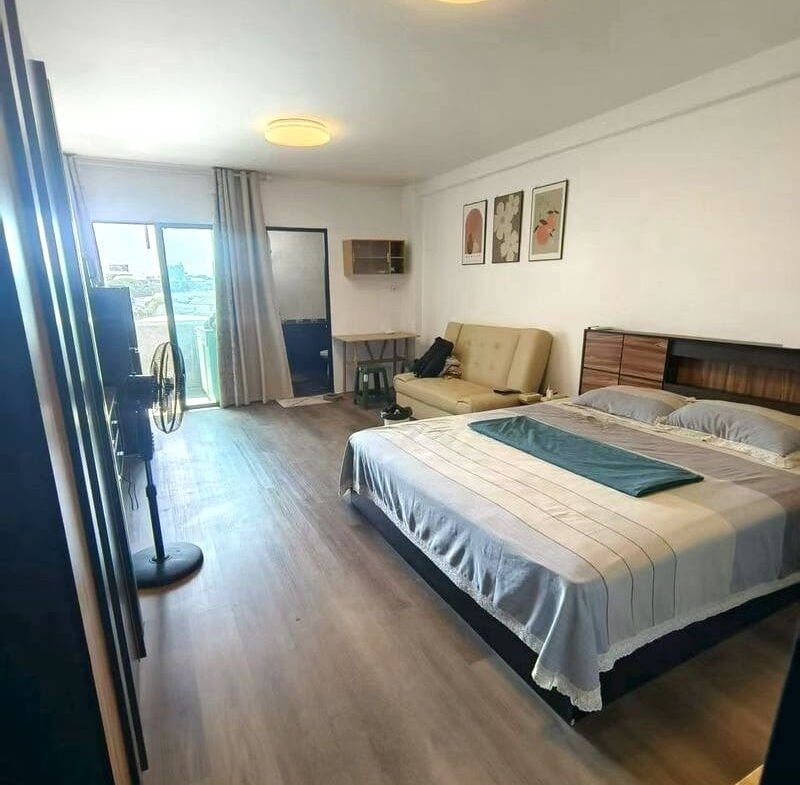 Studio Condo for Rent at 9 Karat Condo｜31 sqm｜6th Floor｜City View｜Near Big C Place Pattaya Klang (271)
