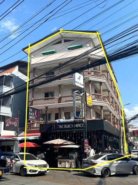 芭提雅市中心核心商圈五层商业楼｜Tree Town 商圈｜土地352㎡｜双面临街转角