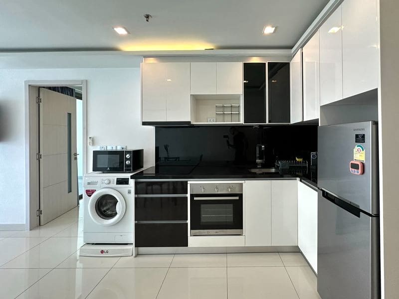 1BR Condo for Rent at Wongamat Tower｜65 sqm｜15th Floor｜Sea View｜Adjacent to Wong Amat Beach (1503)