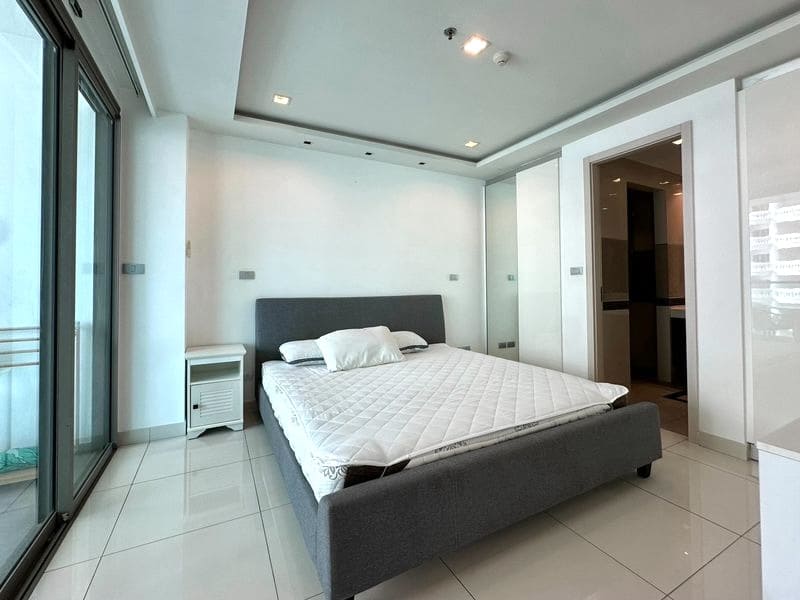1BR Condo for Rent at Wongamat Tower｜65 sqm｜15th Floor｜Sea View｜Adjacent to Wong Amat Beach (1503)