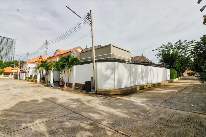 南芭提雅 TJ Private Pool Villa（TJ 私人泳池别墅）6卧365㎡｜成熟民宿｜接手即可经营