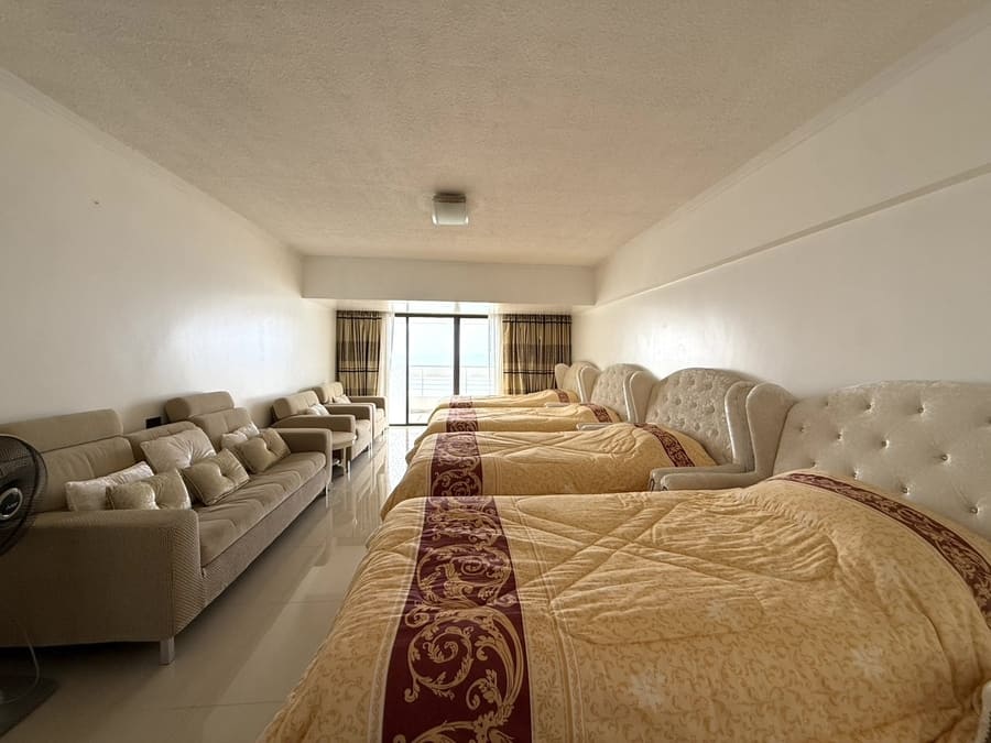 Metro Jomtien Condotel（迈特罗中天）2居147㎡｜33楼｜壮丽海景｜中天海滩旁