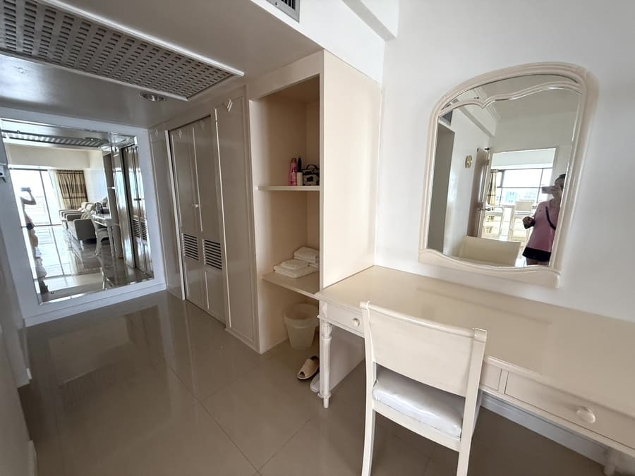 Metro Jomtien Condotel（迈特罗中天）2居147㎡｜33楼｜壮丽海景｜中天海滩旁