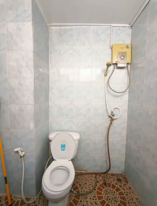 芭提雅市中心 9 Karat Condo（9克拉公寓）开间31㎡｜2楼｜泳池景