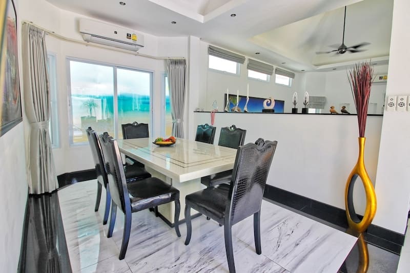 南芭提雅 TJ Private Pool Villa（TJ 私人泳池别墅）6卧365㎡｜成熟民宿｜接手即可经营