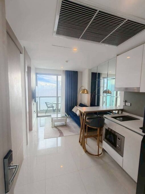 1BR Condo for Rent at The Riviera Jomtien, Pattaya | 35 sqm | 36th Floor | Sea View | Near Jomtien Beach (36B08)