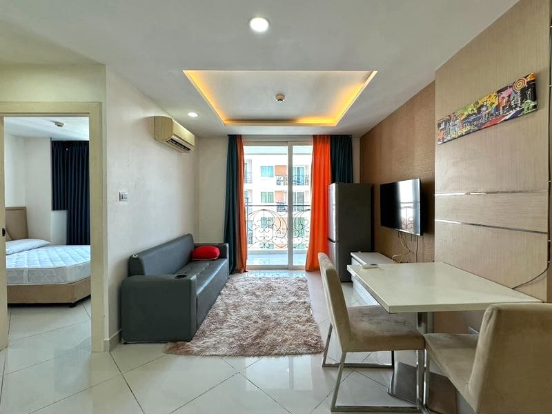 1BR Condo for Rent at Paradise Park｜35 sqm｜Building 2｜7th Floor｜Pool View｜Near Jomtien Beach (2-718)