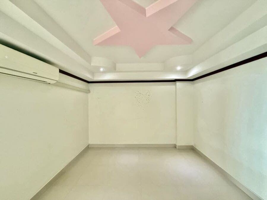 周末夜市旁 Keha Thepprasit（克哈公寓）2居60㎡｜1号楼｜6楼｜朝小区内