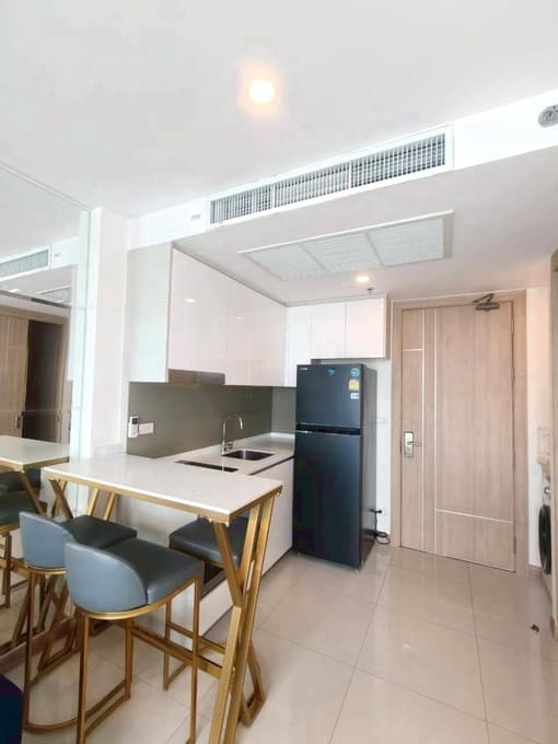 1BR Condo for Rent at The Riviera Jomtien, Pattaya | 35 sqm | 36th Floor | Sea View | Near Jomtien Beach (36B08)