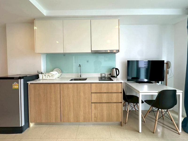 Studio Condo for Rent at Aurora Pratumnak｜26 sqm｜7th Floor｜Partial Sea View (C716)