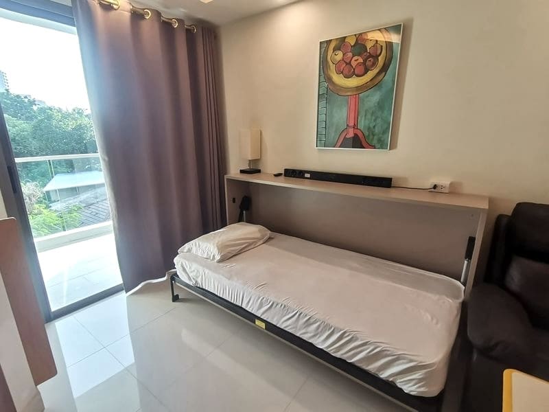 1BR Condo for Rent at Club Royal, Pattaya | 35 sqm | Building D | 4th Floor | Pool View (D408)