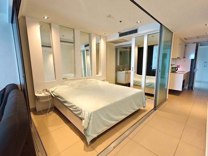 Sands Condominium（金沙公寓）1居55㎡｜18楼｜开阔海景｜Yinyom海滩旁