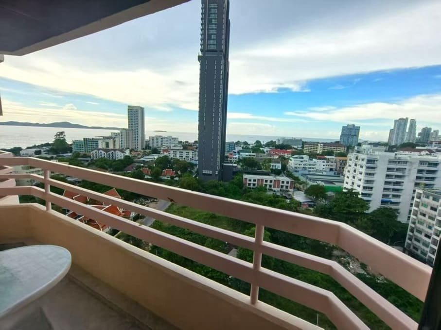Studio Condo for Rent at Kieng Talay｜40 sqm｜13th Floor｜Sea View｜Near Yinyom Beach