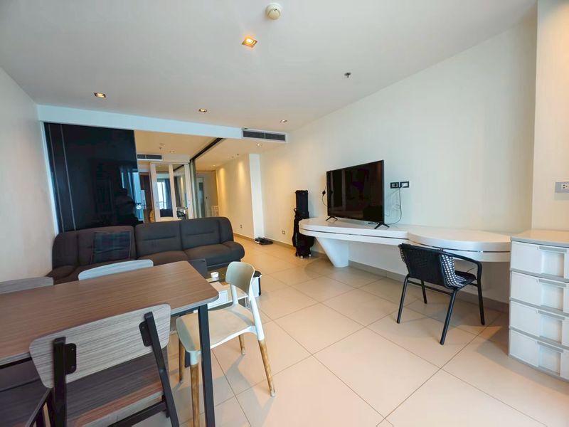 Sands Condominium（金沙公寓）1居55㎡｜18楼｜开阔海景｜Yinyom海滩旁