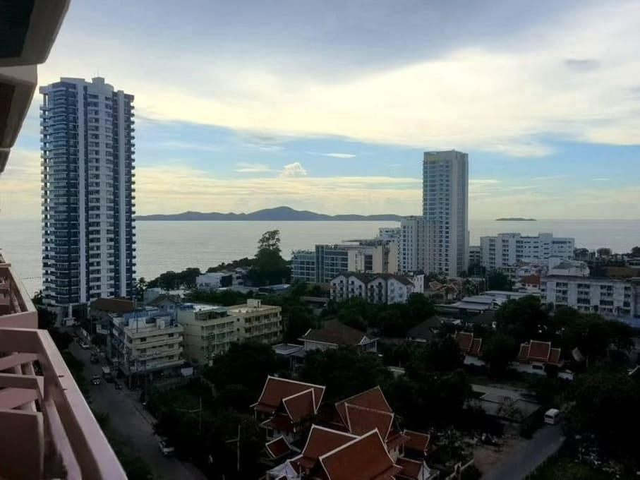 Studio Condo for Rent at Kieng Talay｜40 sqm｜13th Floor｜Sea View｜Near Yinyom Beach