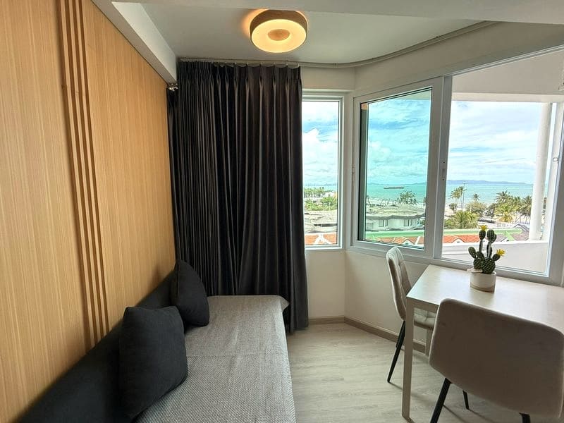 Studio Condo for Rent at Thiantong Condotel｜31 sqm｜6th Floor｜Sea View｜Fully Renovated｜Adjacent to Jomtien Beach (102)