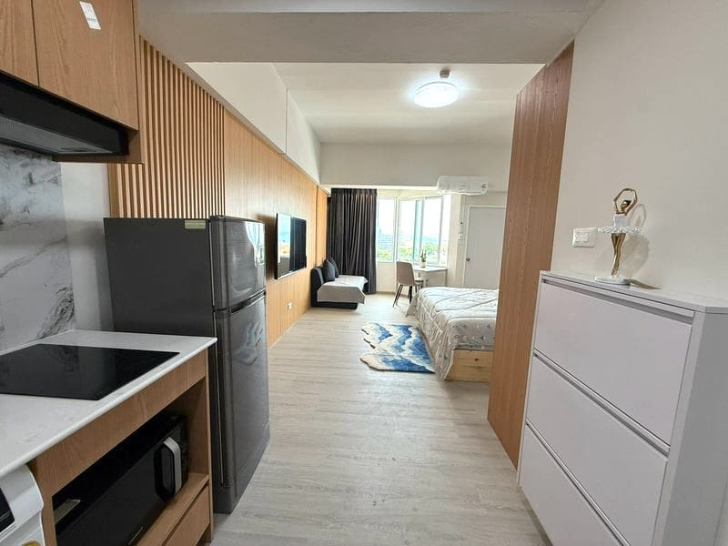 Studio Condo for Rent at Thiantong Condotel｜31 sqm｜6th Floor｜Sea View｜Fully Renovated｜Adjacent to Jomtien Beach (102)