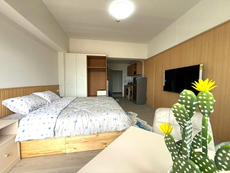 Studio Condo for Rent at Thiantong Condotel｜31 sqm｜6th Floor｜Sea View｜Fully Renovated｜Adjacent to Jomtien Beach (102)
