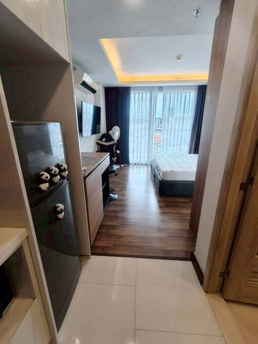 Studio Condo for Rent at The Peak Towers｜32 sqm｜Building B｜15th Floor｜Partial Sea View｜Near Royal Varuna Yacht Club（B1505）