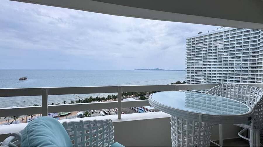 Jomtien Plaza Condotel（中天广场酒店公寓）开间92㎡｜15楼｜新装修｜开阔海景｜中天海滩旁