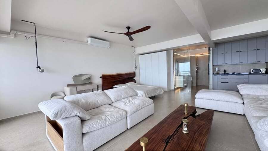 Jomtien Plaza Condotel（中天广场酒店公寓）开间92㎡｜15楼｜新装修｜开阔海景｜中天海滩旁