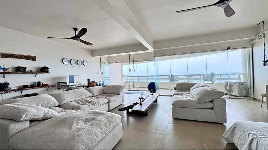 Jomtien Plaza Condotel（中天广场酒店公寓）开间92㎡｜15楼｜新装修｜开阔海景｜中天海滩旁