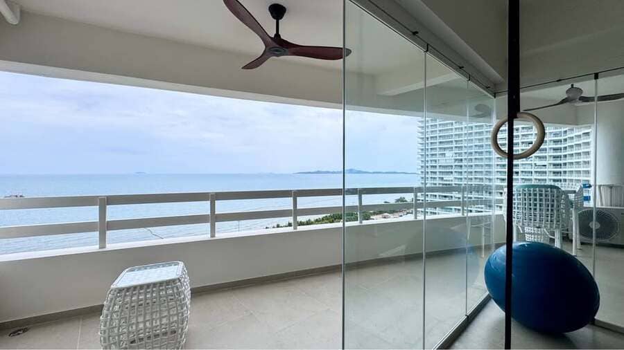 Jomtien Plaza Condotel（中天广场酒店公寓）开间92㎡｜15楼｜新装修｜开阔海景｜中天海滩旁