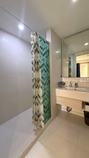 Seven Seas Condo Jomtien（七海1）1居37㎡｜8楼｜泳池景｜热带岛屿主题泳池