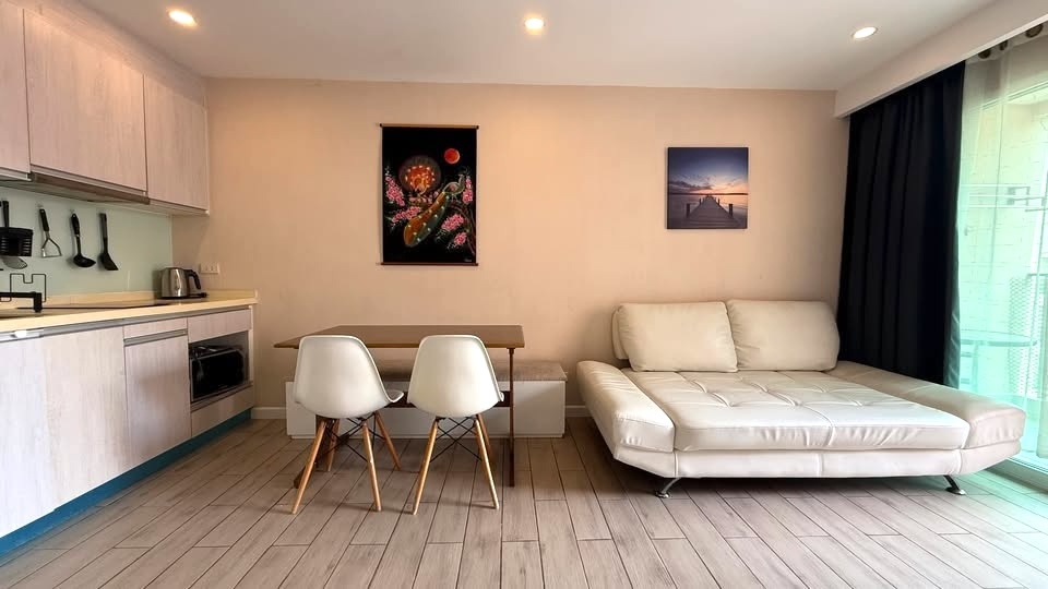 Seven Seas Condo Jomtien（七海1）1居37㎡｜8楼｜泳池景｜热带岛屿主题泳池