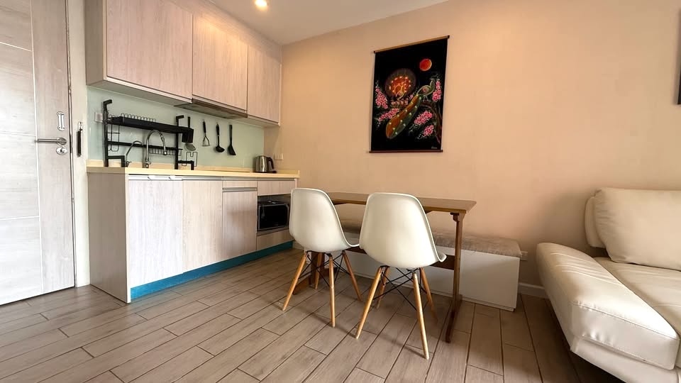 Seven Seas Condo Jomtien（七海1）1居37㎡｜8楼｜泳池景｜热带岛屿主题泳池