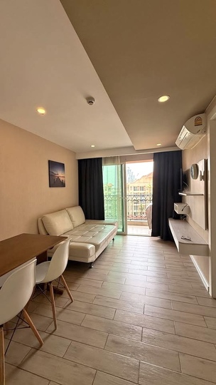 Seven Seas Condo Jomtien（七海1）1居37㎡｜8楼｜泳池景｜热带岛屿主题泳池