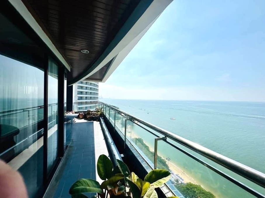 Baan Haad U Thong Pattaya（乌通海滩公寓）3居245㎡｜21楼｜壮丽海景｜Yinyom 海滩旁