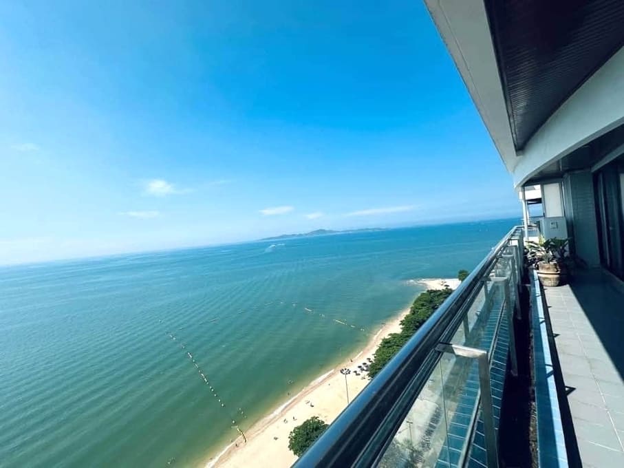 Baan Haad U Thong Pattaya（乌通海滩公寓）3居245㎡｜21楼｜壮丽海景｜Yinyom 海滩旁