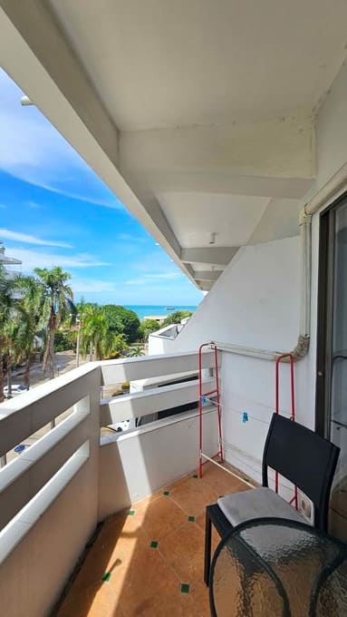 👍 好价格｜Jomtien Condotel and Village（中天酒店公寓）开间36㎡｜海景｜中天海滩旁