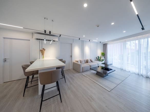 Royal Hill Resort（皇家山庄公寓）3居140㎡｜3楼｜城市景｜全新精装修｜配套高级家具和家电