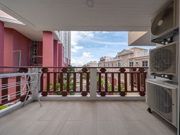 Royal Hill Resort（皇家山庄公寓）3居140㎡｜3楼｜城市景｜全新精装修｜配套高级家具和家电
