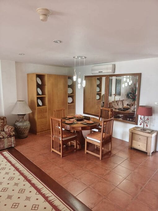 Chateau Dale Thabali（戴尔城堡泰式公寓）1居64㎡｜泳池景｜紧邻中天巴士站｜近东滩海滩
