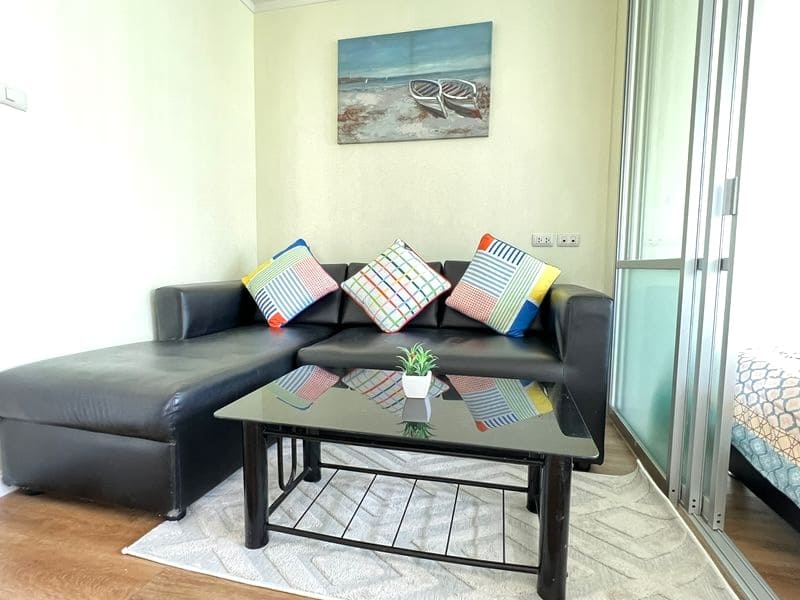 1BR Condo for Rent at Lumpini Ville Naklua – Wongamat, Pattaya｜23 m²｜Building B｜17th Floor｜Sea View (B1708)