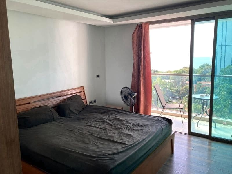 The Peak Towers（凌霄阁）开间32㎡｜A栋10楼｜海景｜近海滩和 Tops 大型超市