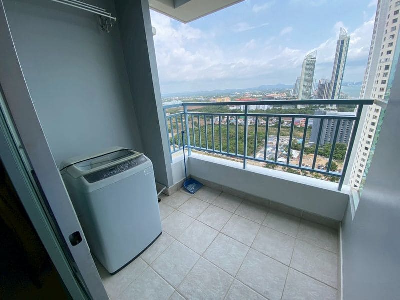 1BR Condo for Rent at Lumpini Park Beach Jomtien｜32 sqm｜Building B｜27th Floor｜Sea View｜Adjacent to Jomtien Beach (B2718)