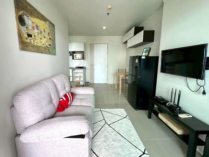 1BR Condo for Rent at Lumpini Park Beach Jomtien｜32 sqm｜Building B｜27th Floor｜Sea View｜Adjacent to Jomtien Beach (B2718)