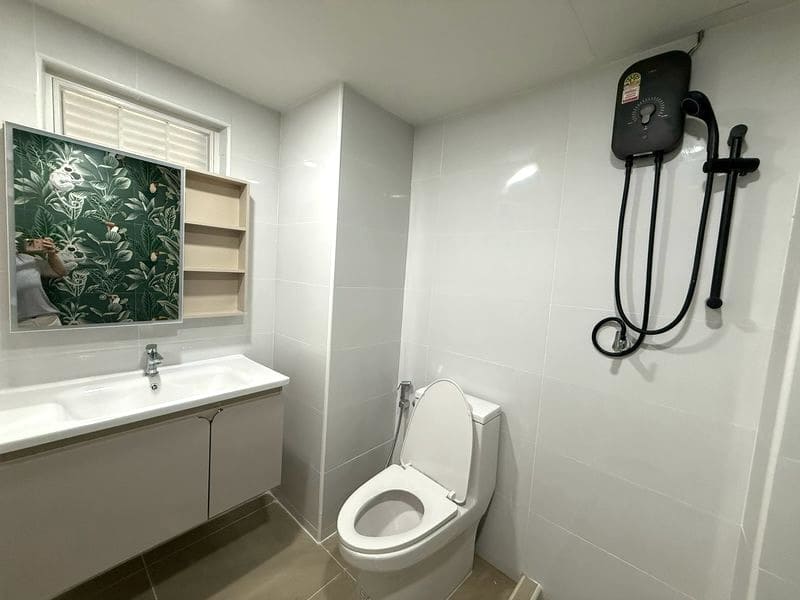 Studio Condo for Rent at Thiantong Condotel｜31 sqm｜6th Floor｜Sea View｜Fully Renovated｜Adjacent to Jomtien Beach (101)